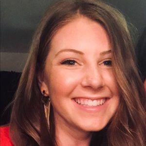 Meet your Posher, Anna blake